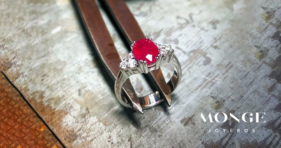 Cómo elegir el anillo de compromiso perfecto