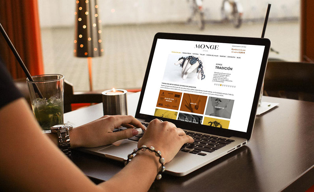 ¿Es buena idea comprar joyas en internet?