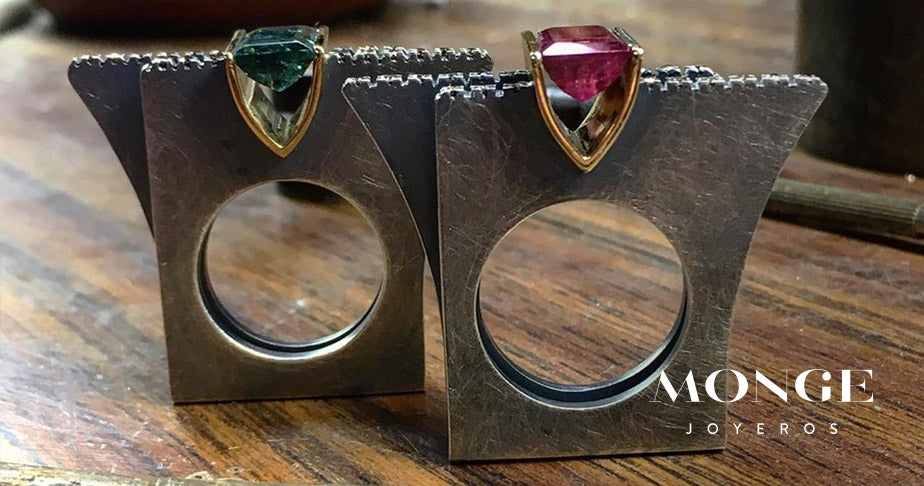 Súmate a la tendencia de las joyas con formas geométricas