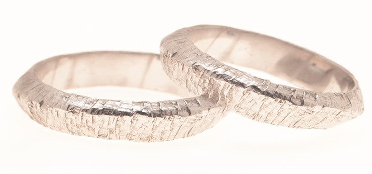 ALIANZAS CHECKERED ORO BLANCO