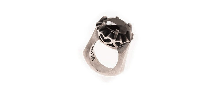 ANILLO HEARTS & ARROWS NEGRO