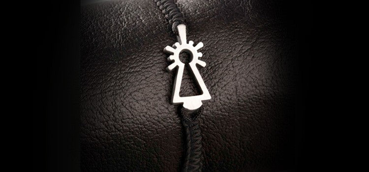 PULSERA VIRGEN NYLON NEGRA