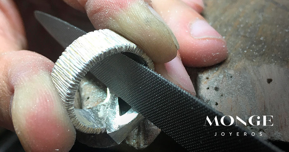 Cómo diseñamos las joyas en Monge Joyeros