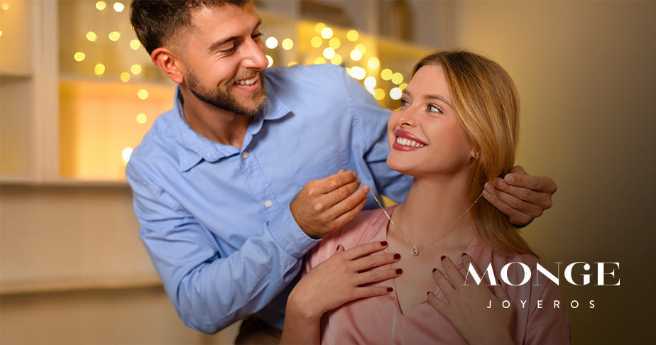 Regalos para tu pareja: Joyas únicas para sorprender esta Navidad