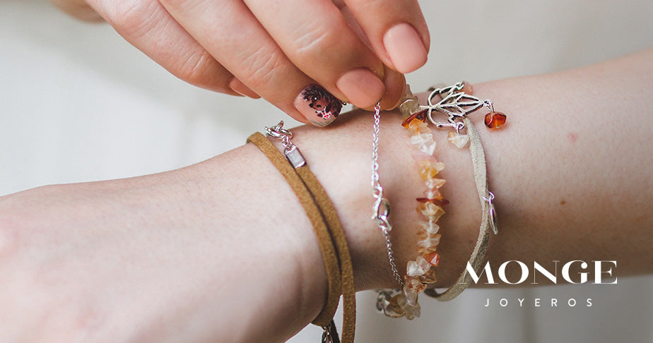 Llevar muchas pulseras: La nueva moda en complementos