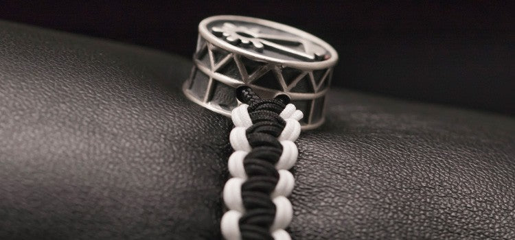 PULSERA COFRADE BLANCO Y NEGRO