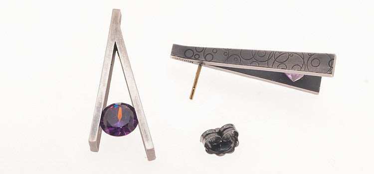 PENDIENTES PLANE MORADO