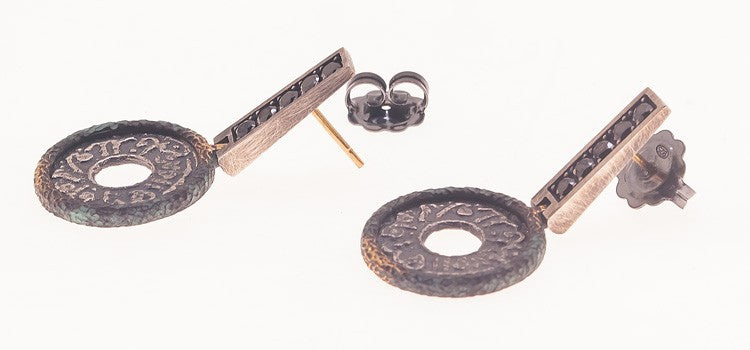 PENDIENTE LONG BALI NEGRO